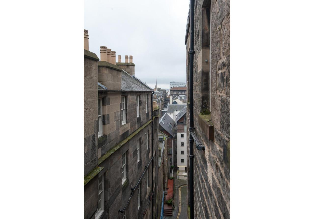 Parliament Sq Apartment Edinburgh Exterior photo